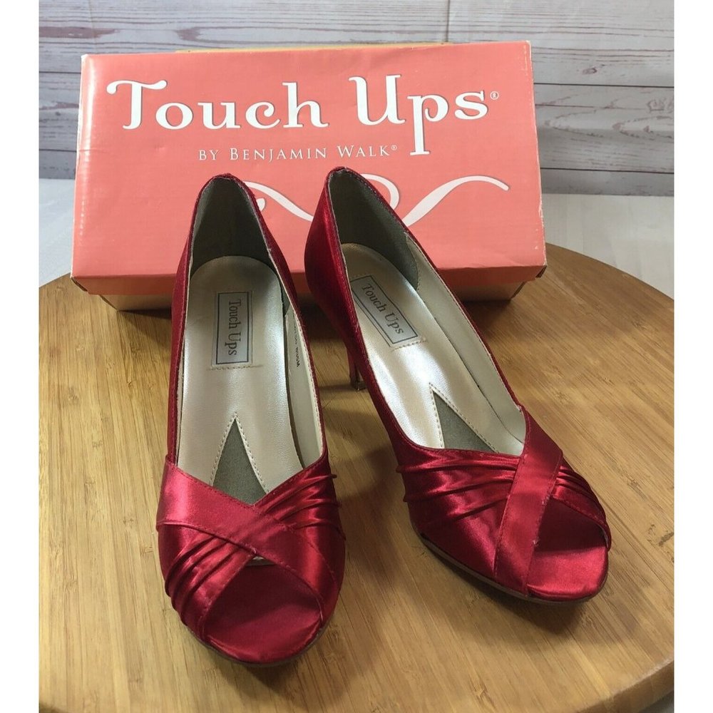 Touch Ups Benjamin Walk Womens Size 8.5M Nona Red Satin Peep Open Toe Pump Heels